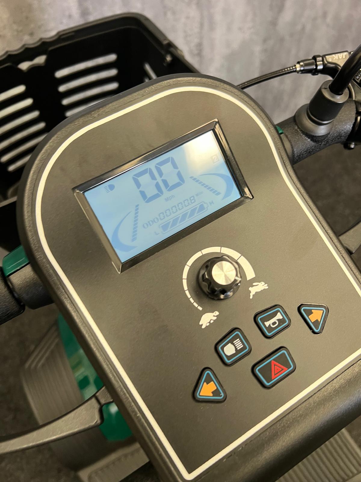 ScooterPac Savvy 8