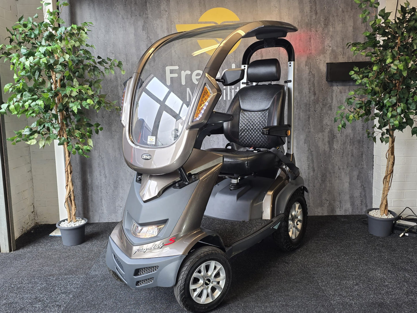 Drive Royale 4 - Reconditioned