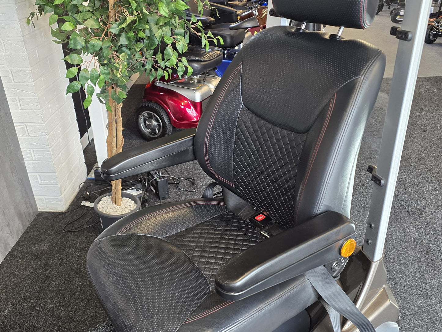 Drive Royale 4 - Reconditioned