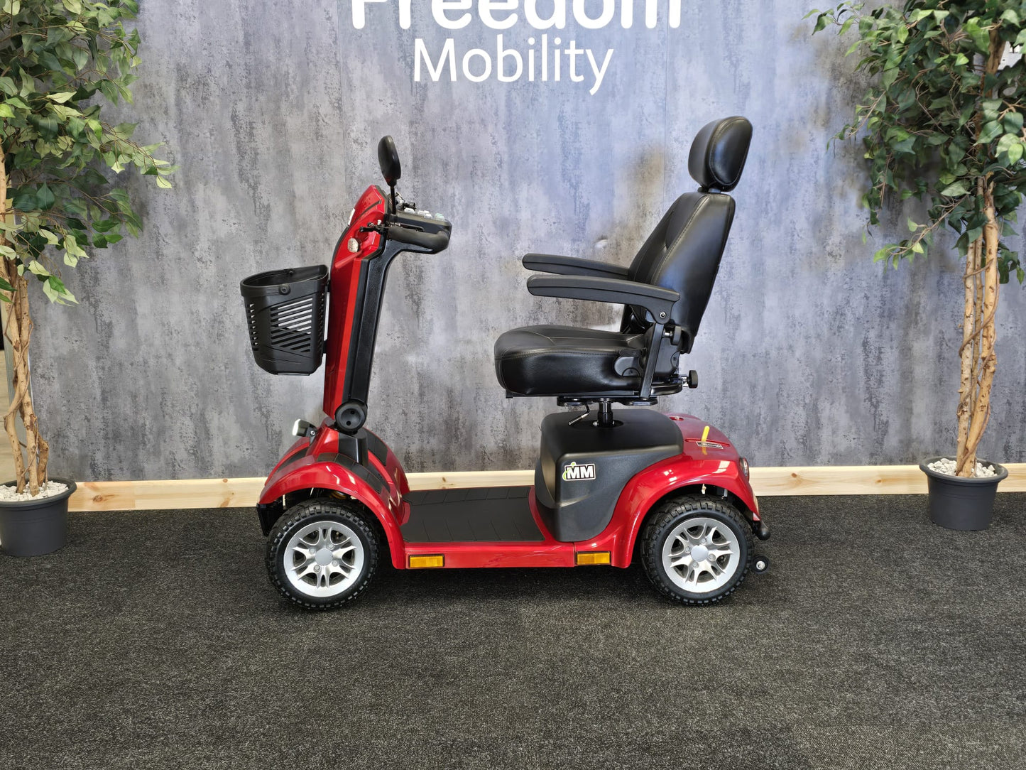 Monarch Sprint 8 (Reconditioned) - Red