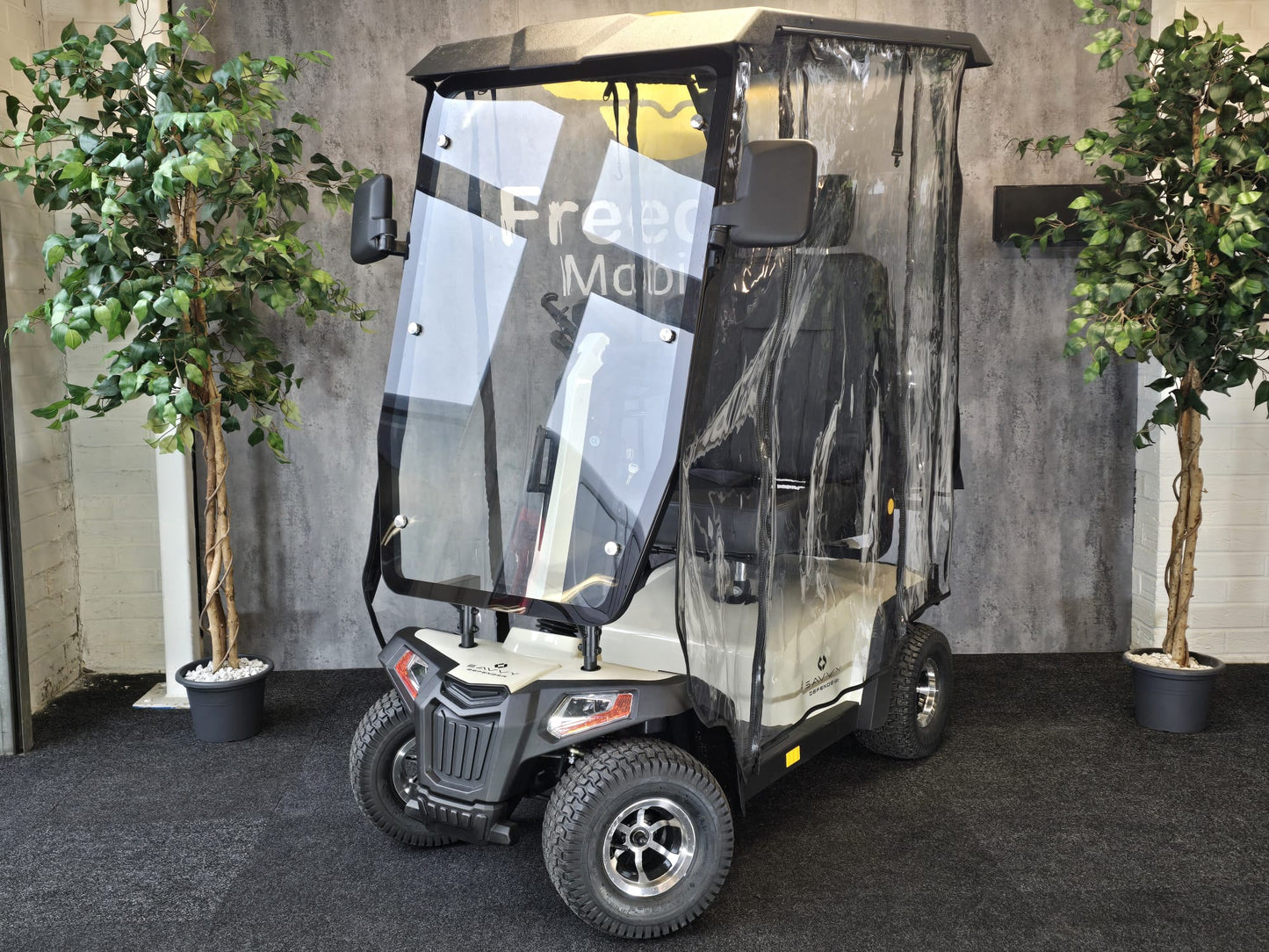 ScooterPac Savvy Defender