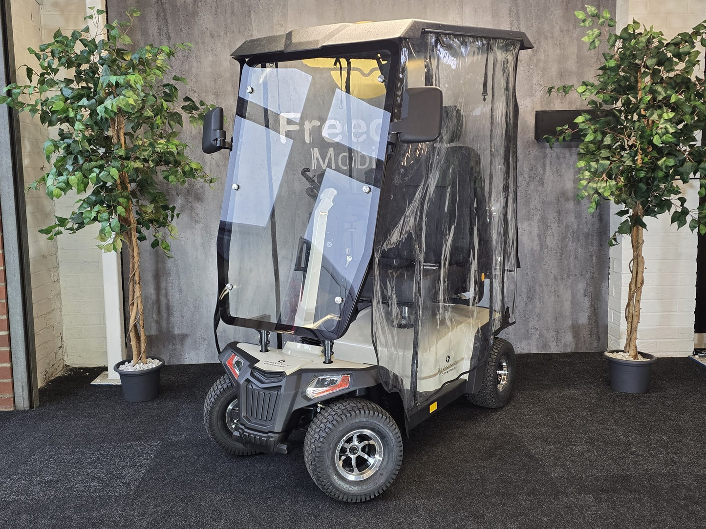 ScooterPac Savvy Defender