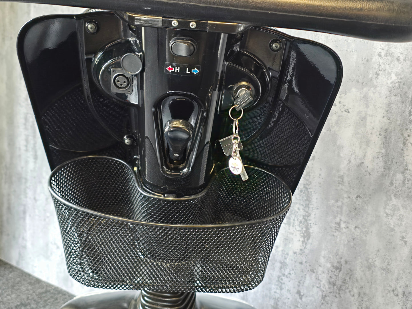 Kymco Midi XLS (Black) Solid Tyres- Reconditioned