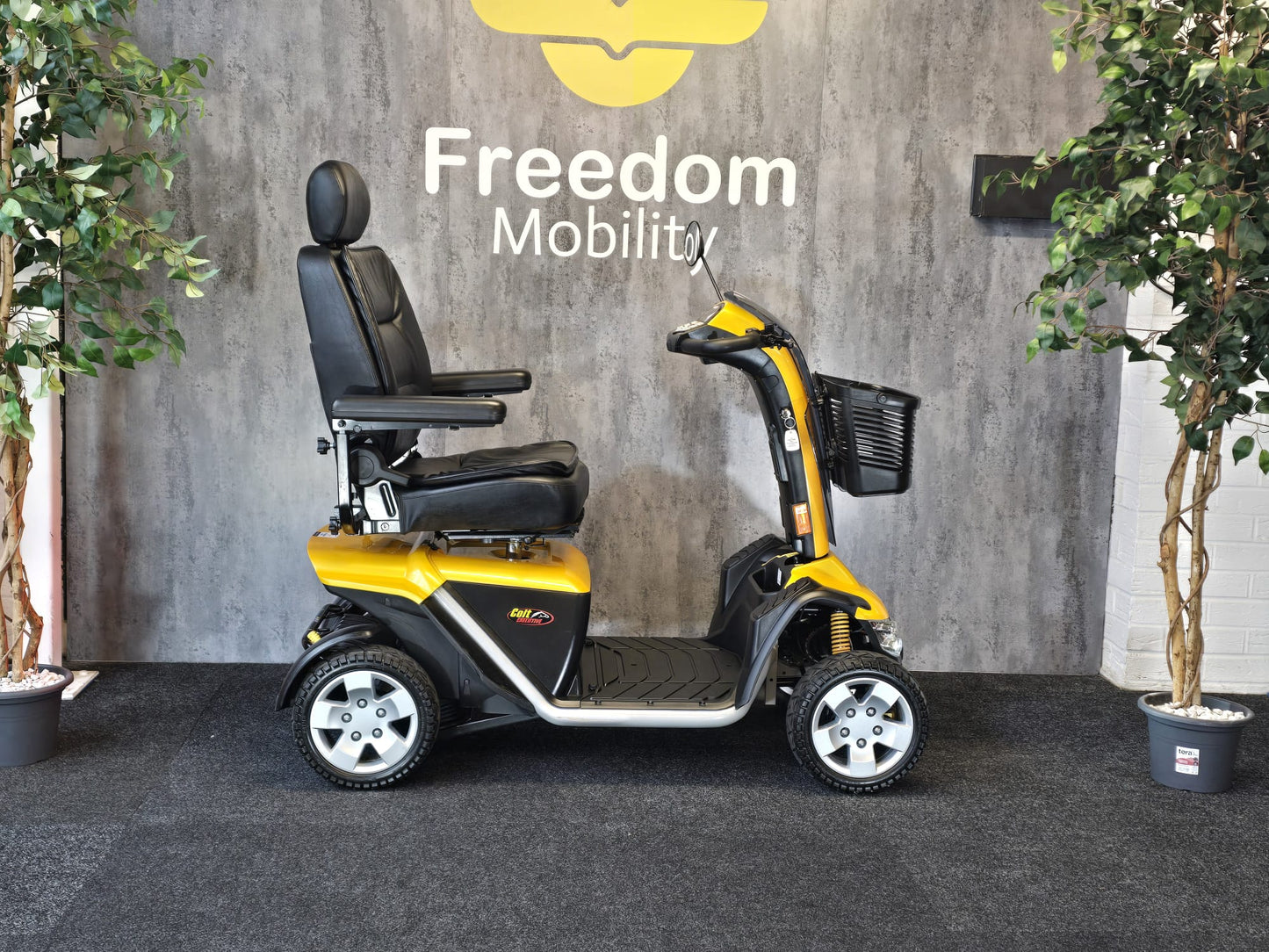 Pride Colt Executive - Reconditioned