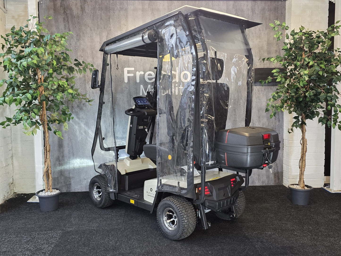 ScooterPac Savvy Defender