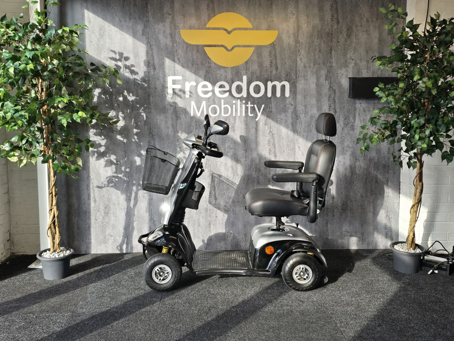 Kymco Midi XLS (Black) - Reconditioned