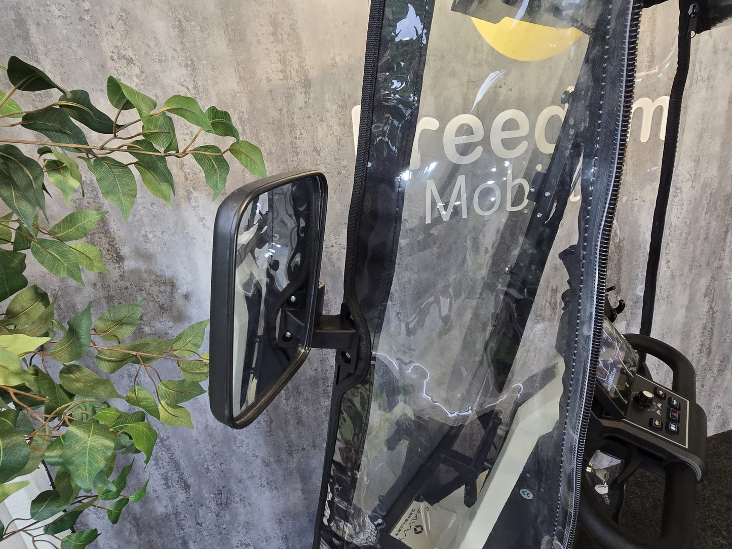 ScooterPac Savvy Defender