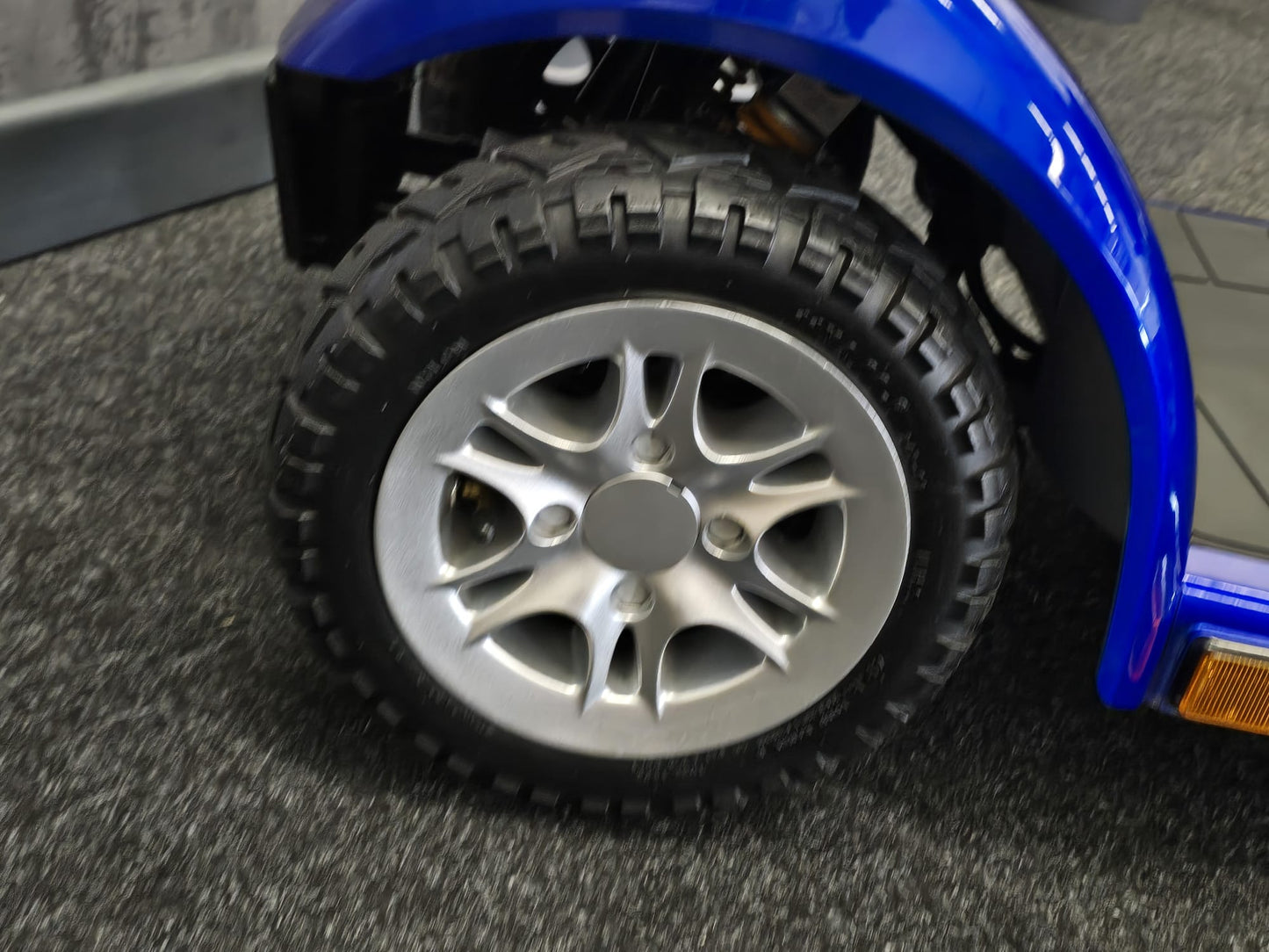 Monarch Sprint 8 (Reconditioned) -Blue