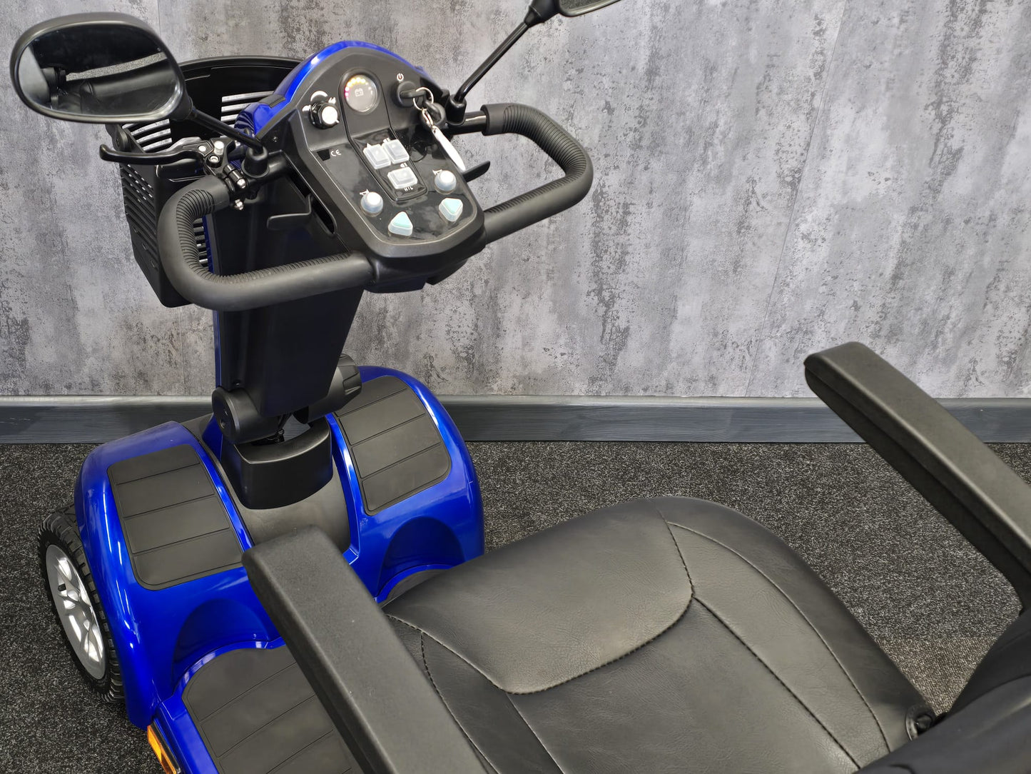 Monarch Sprint 8 (Reconditioned) -Blue