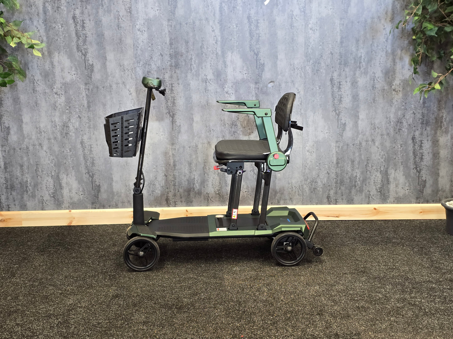 Monarch Air Carbon