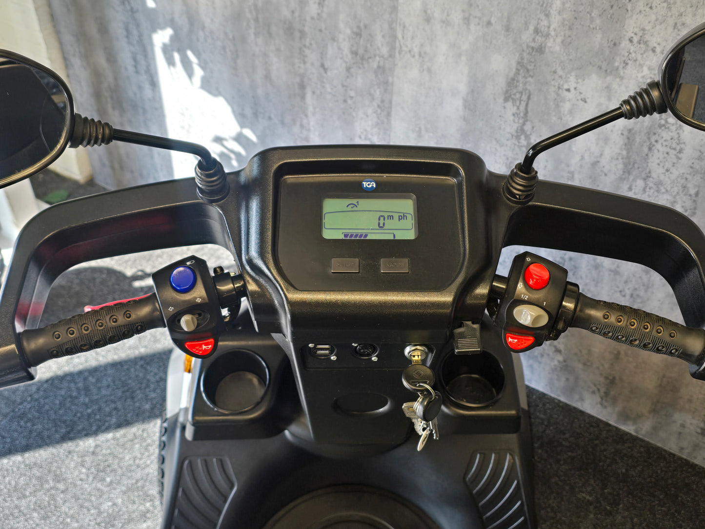 TGA Breeze S4 (Silver) - Reconditioned