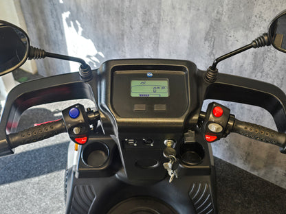 TGA Breeze S4 (Silver) - Reconditioned
