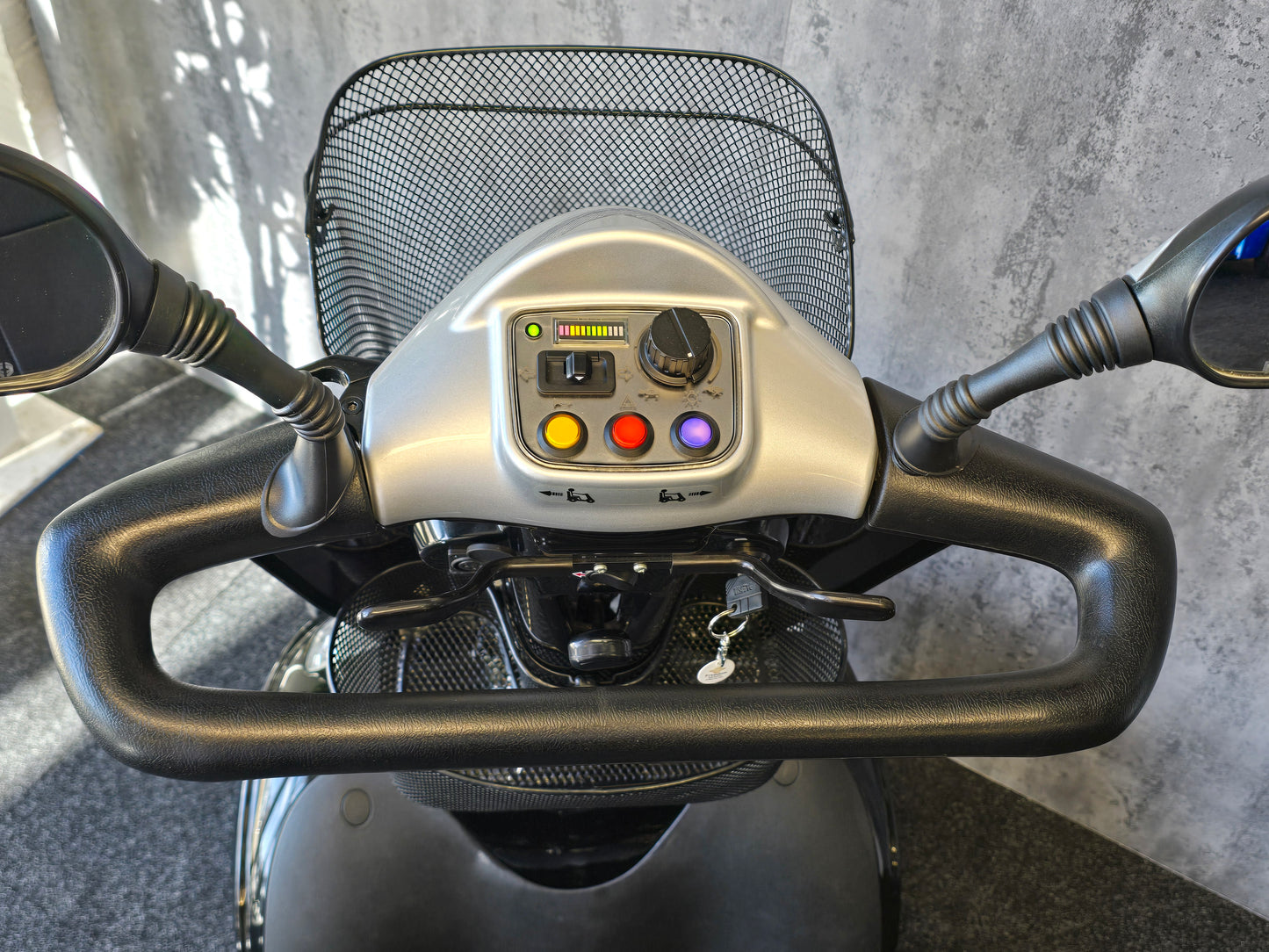 Kymco Maxi XLS (Black) - Reconditioned