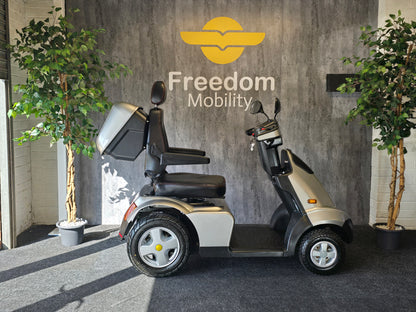 TGA Breeze S4 (Silver) - Reconditioned