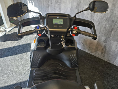 TGA Breeze S4 (Silver) - Reconditioned